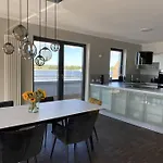 Exklusive Penthouse-Wohnung Im Herzen Rostocks